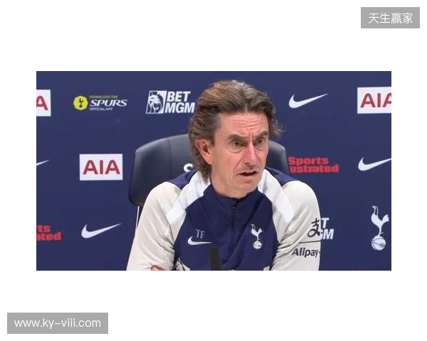 弗兰克：我不同意斯洛特的意见，范德芬不铲抢就不是合格后卫